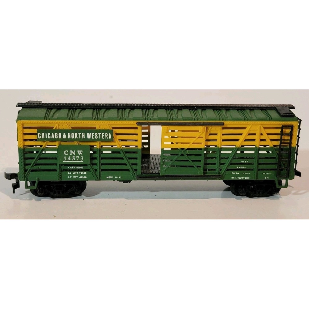 Vintage HO Scale Chicago & North Western Livestock Freight Car #14373 Model Car